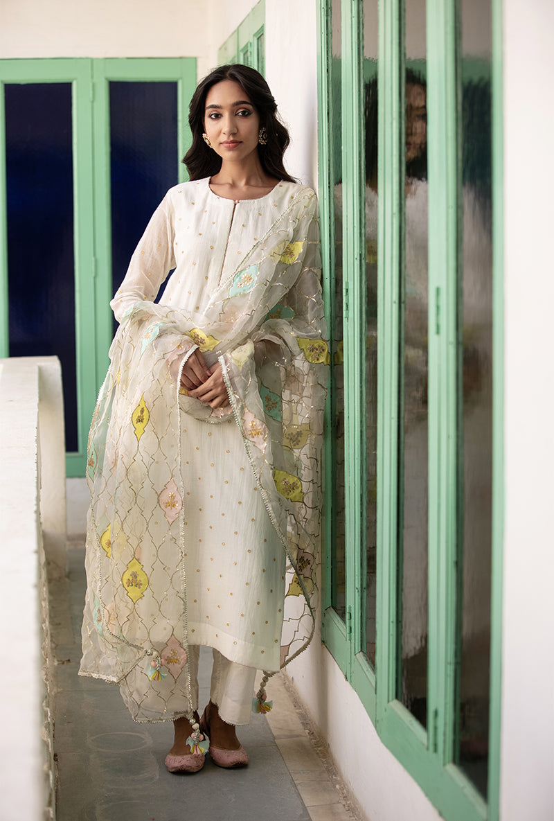 Ivory Multi Applique Mastaani Kurta Set