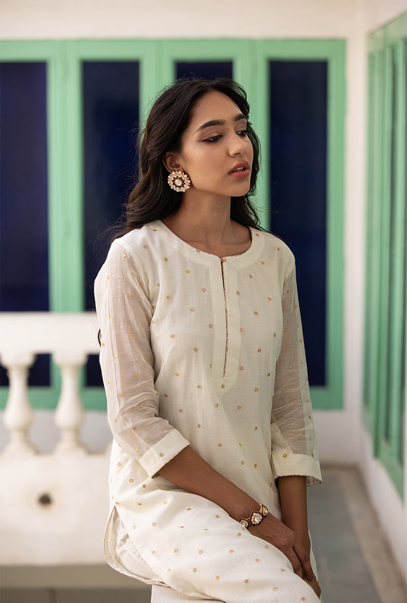 Ivory Multi Applique Mastaani Kurta Set