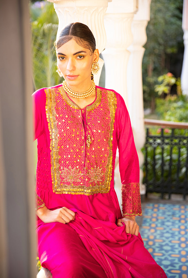 Pink Lotus Yoke Heavy Neck Sunehri Kurta Set