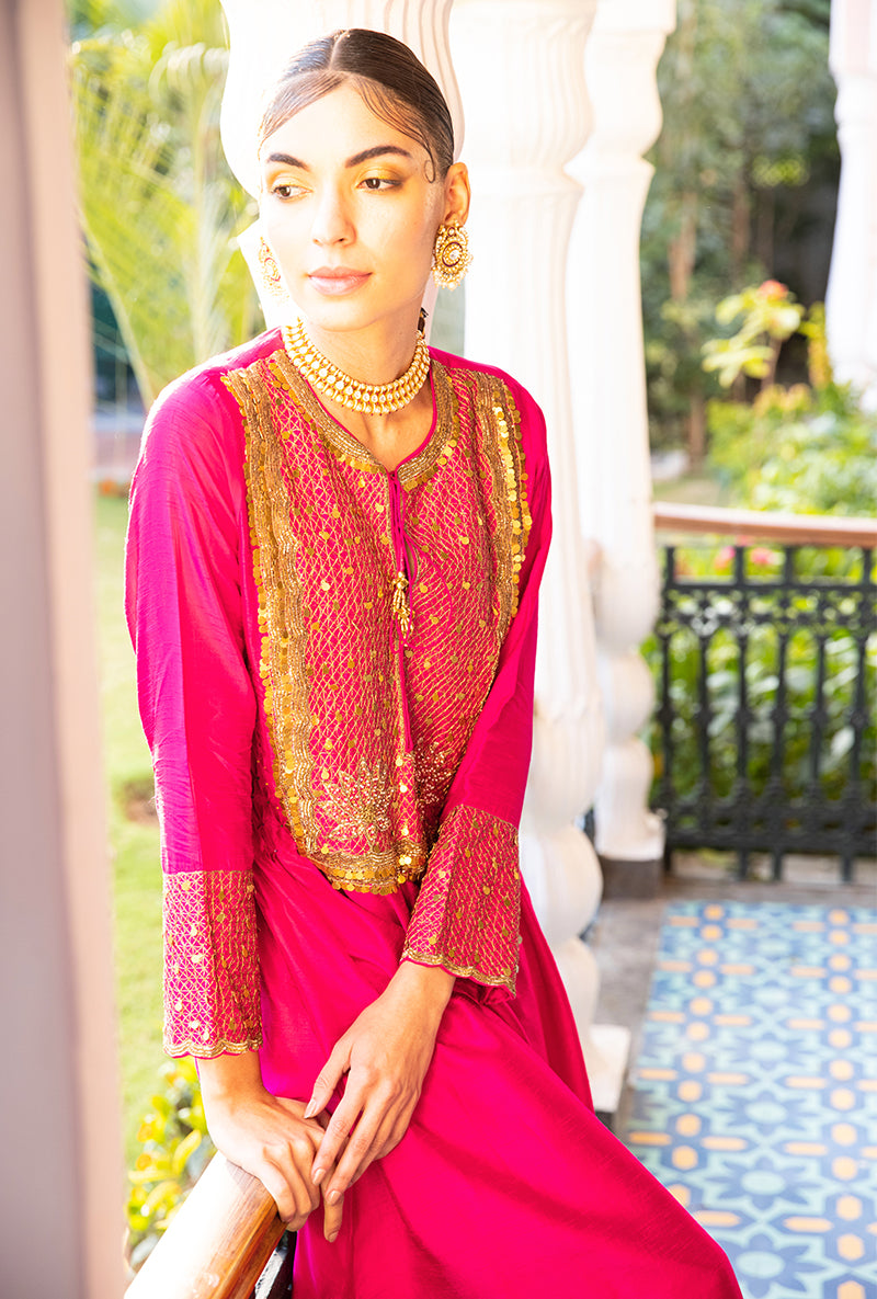 Pink Lotus Yoke Heavy Neck Sunehri Kurta Set