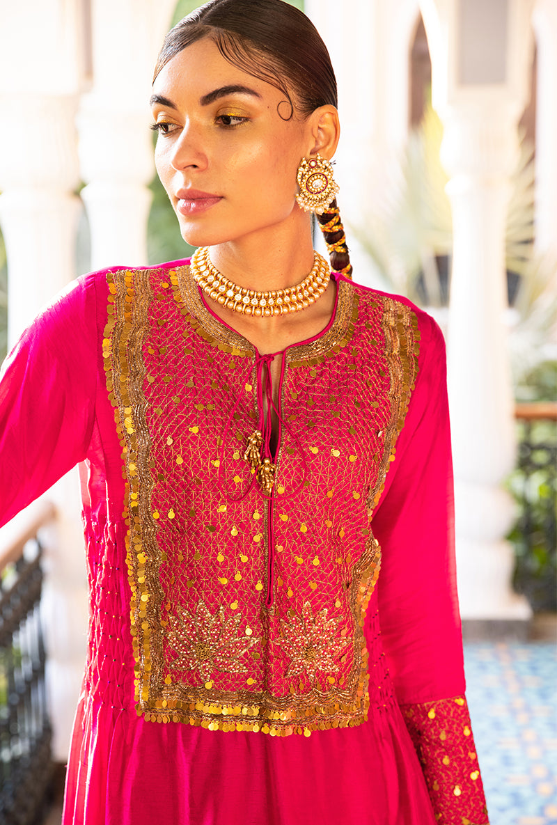 Pink Lotus Yoke Heavy Neck Sunehri Kurta Set