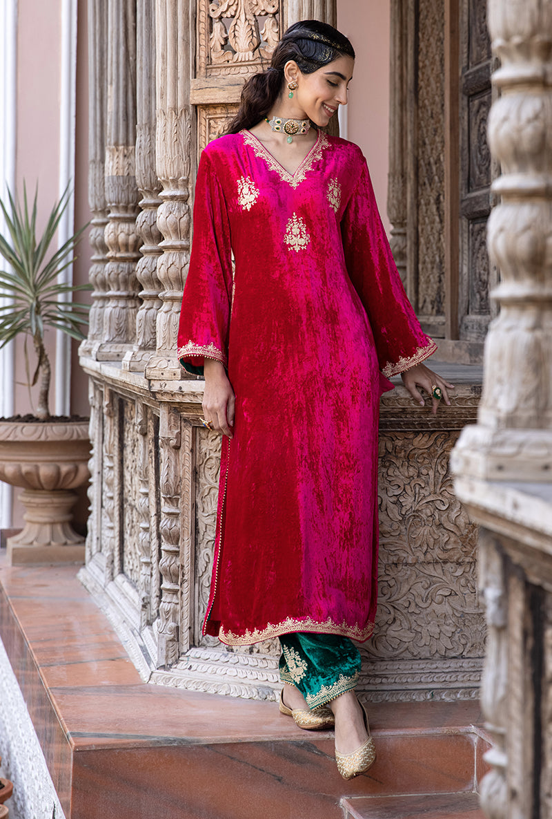 Rani Pink Velvet V Neckline Kurta Set