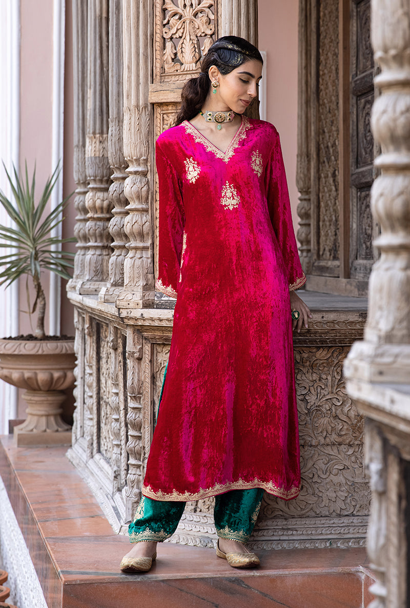 Rani Pink Velvet V Neckline Kurta Set