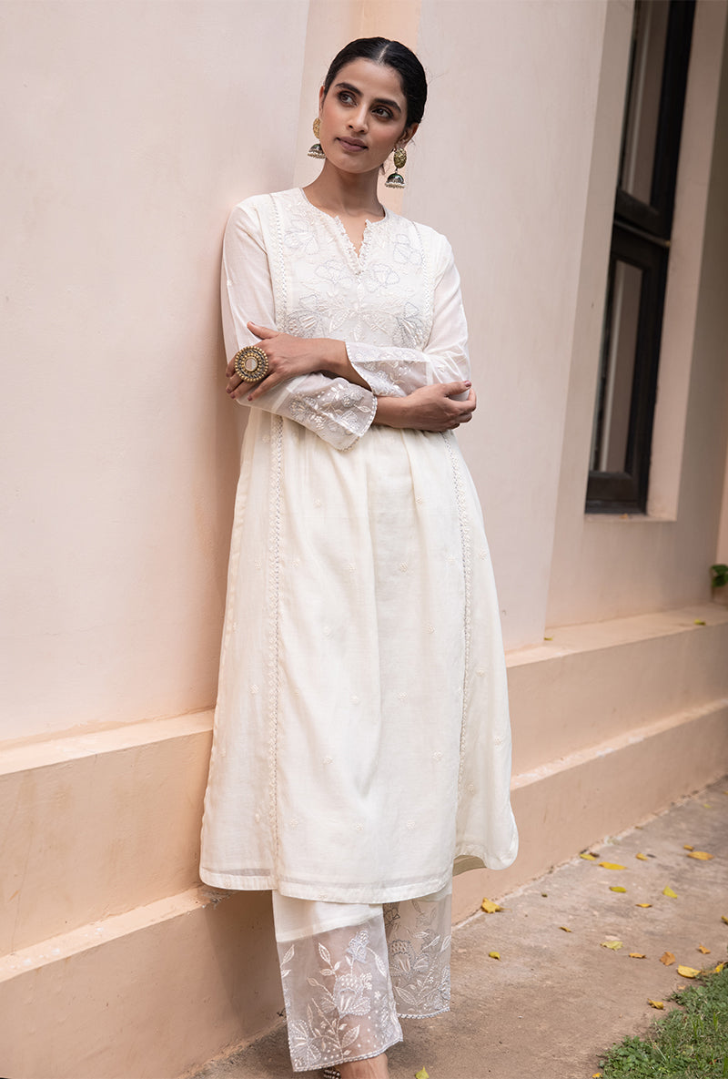 Meghna Nayyar in Ivory Applique Yoke Nazam Kurta Set