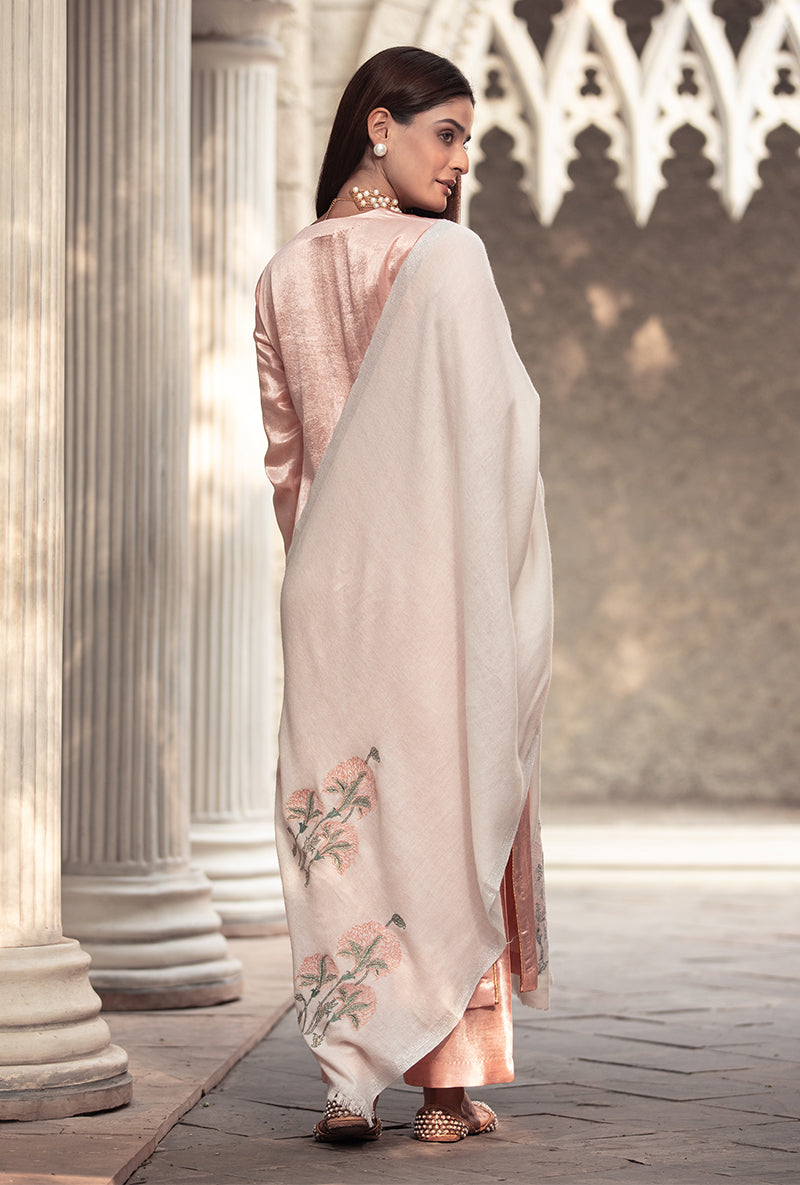 Ivory Shawl Ruhaani Kurta Set