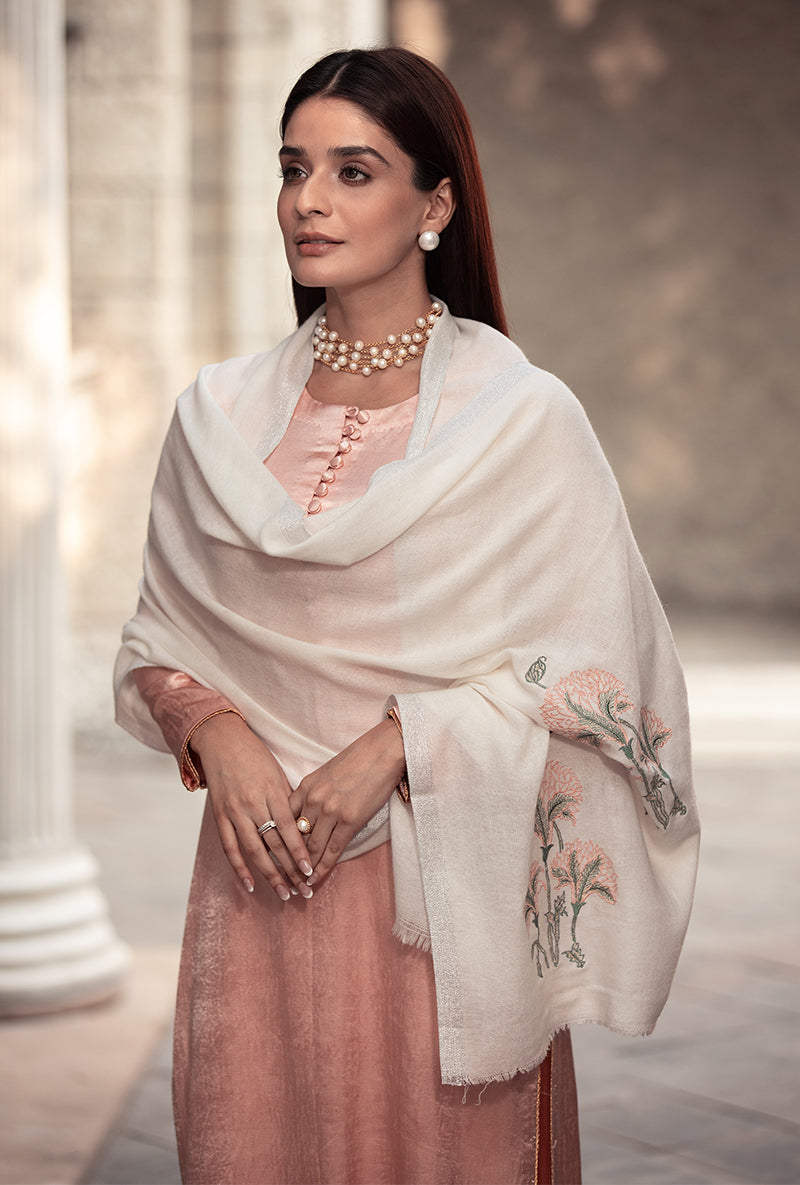 Ivory Shawl Ruhaani Kurta Set