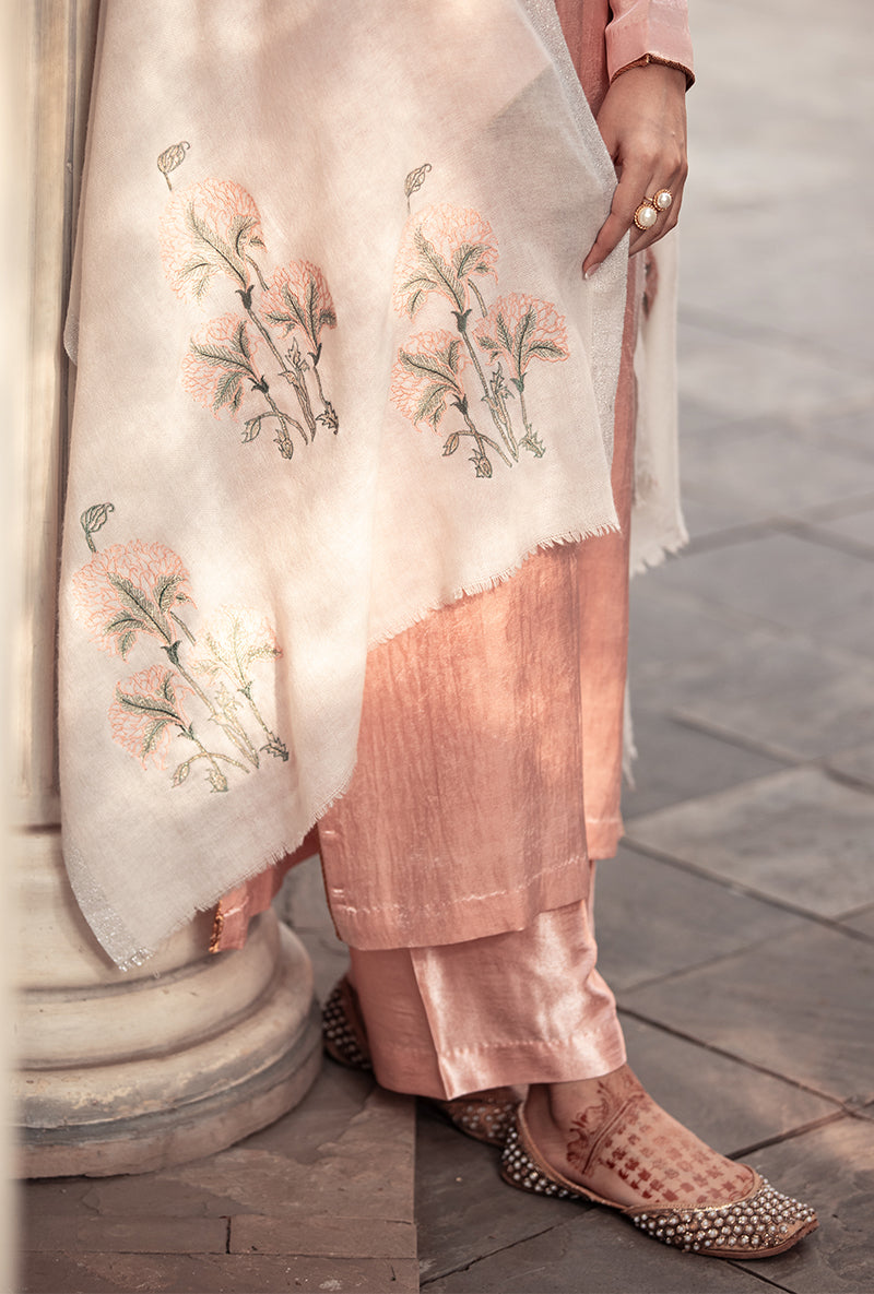 Ivory Shawl Ruhaani Kurta Set