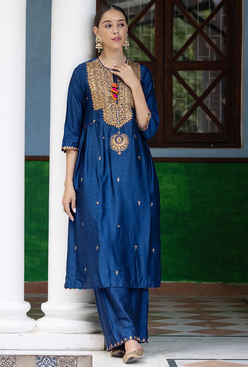 Blue Heavy Tikki Neck Aayat Kurta Set