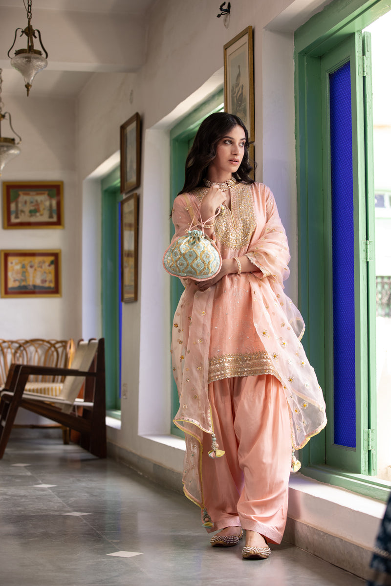 Surveen Chawla In Powder Pink Gota Yoke Mastaani Salwar Kurta Set