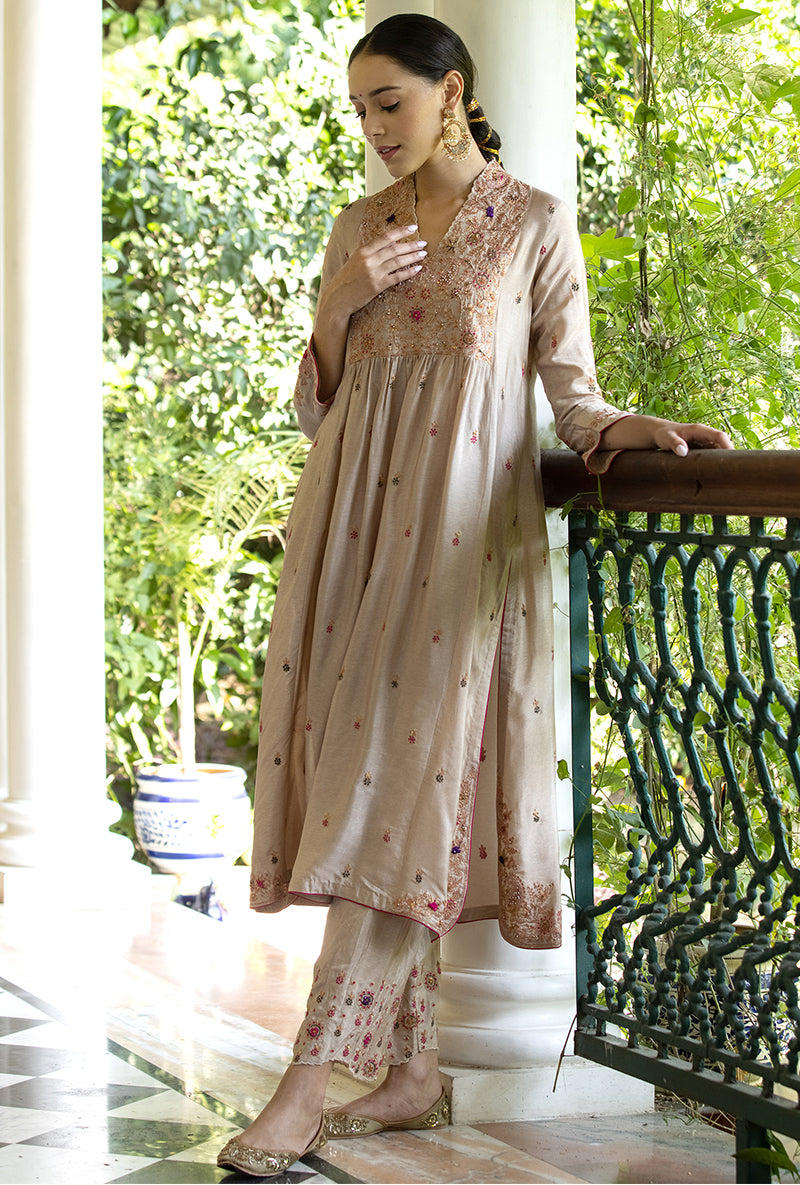 Beige Kairi Buta Front pleat Zeenat Kurta Set