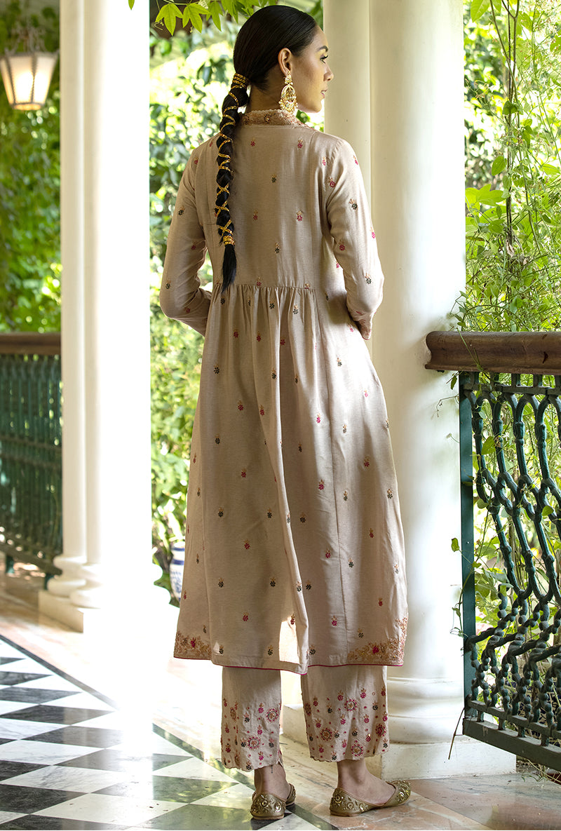 Beige Kairi Buta Front pleat Zeenat Kurta Set