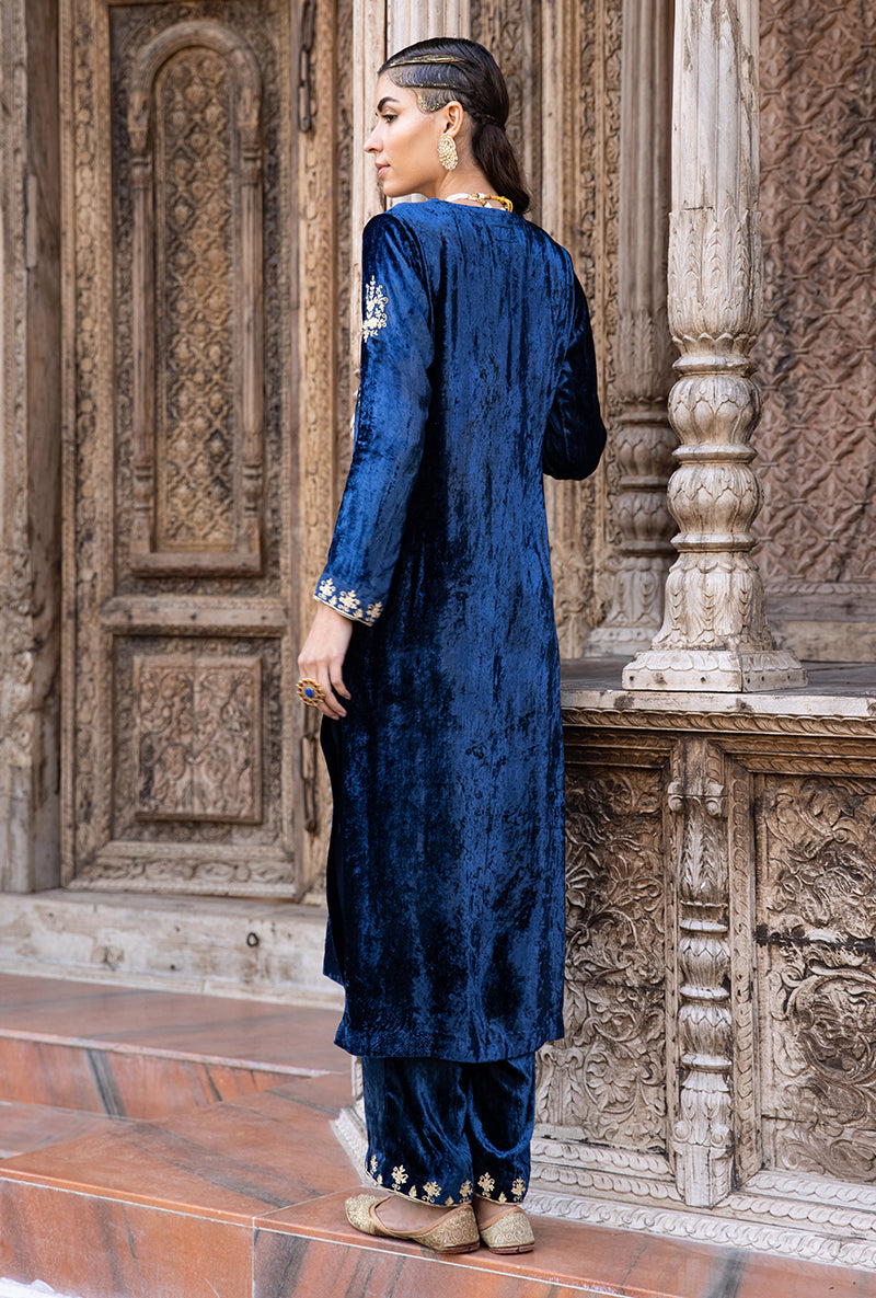 Blue Velvet Classic Falak Kurta Set