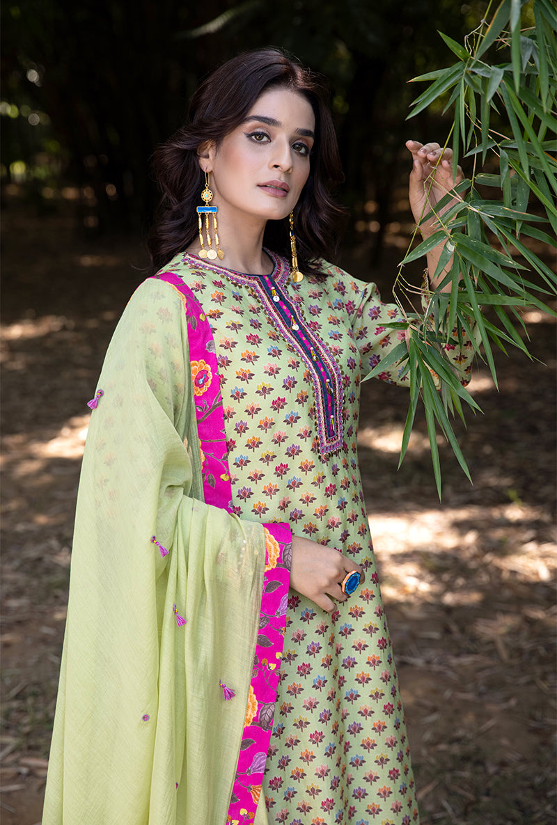 Green Classic Neckline Amaaya Kurta Set