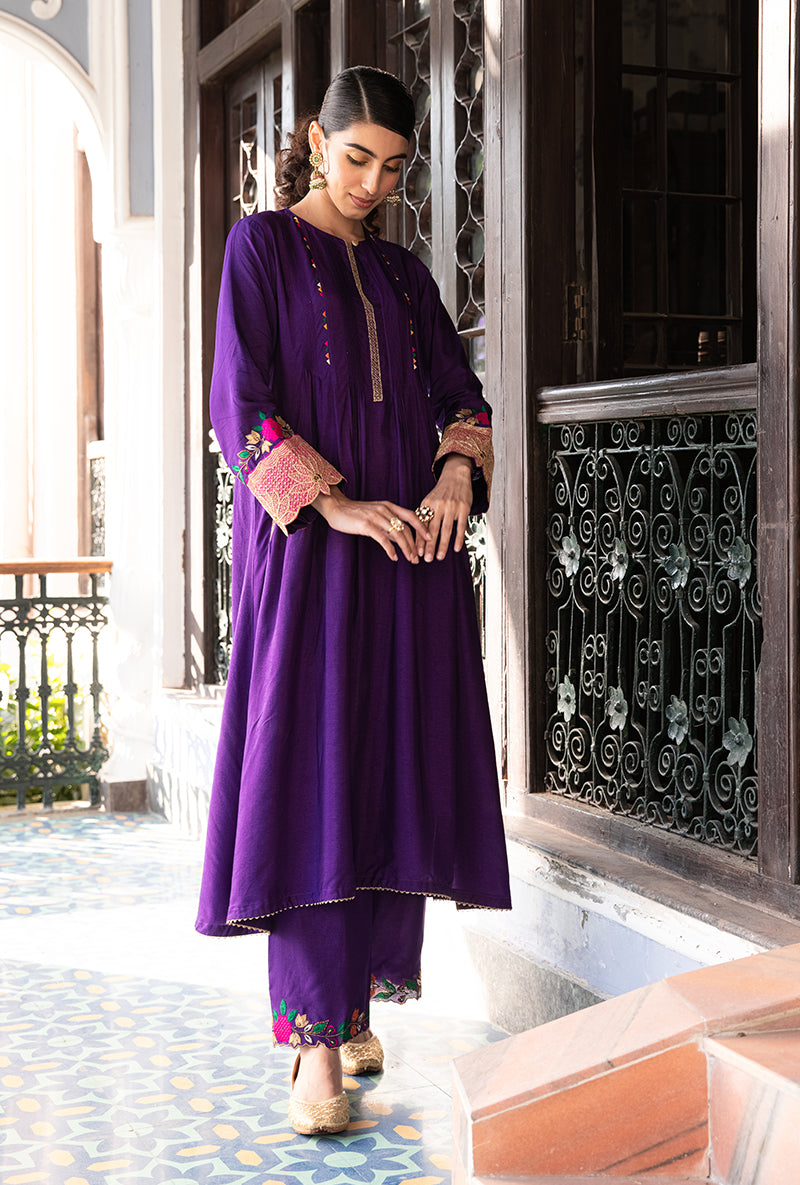 Purple Applique Lotus Sleeves Sunehri Kurta Set