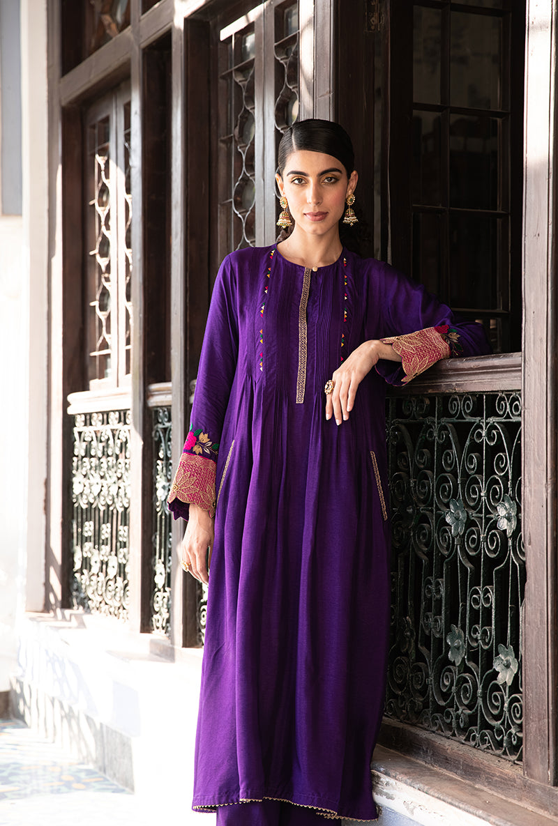 Purple Applique Lotus Sleeves Sunehri Kurta Set