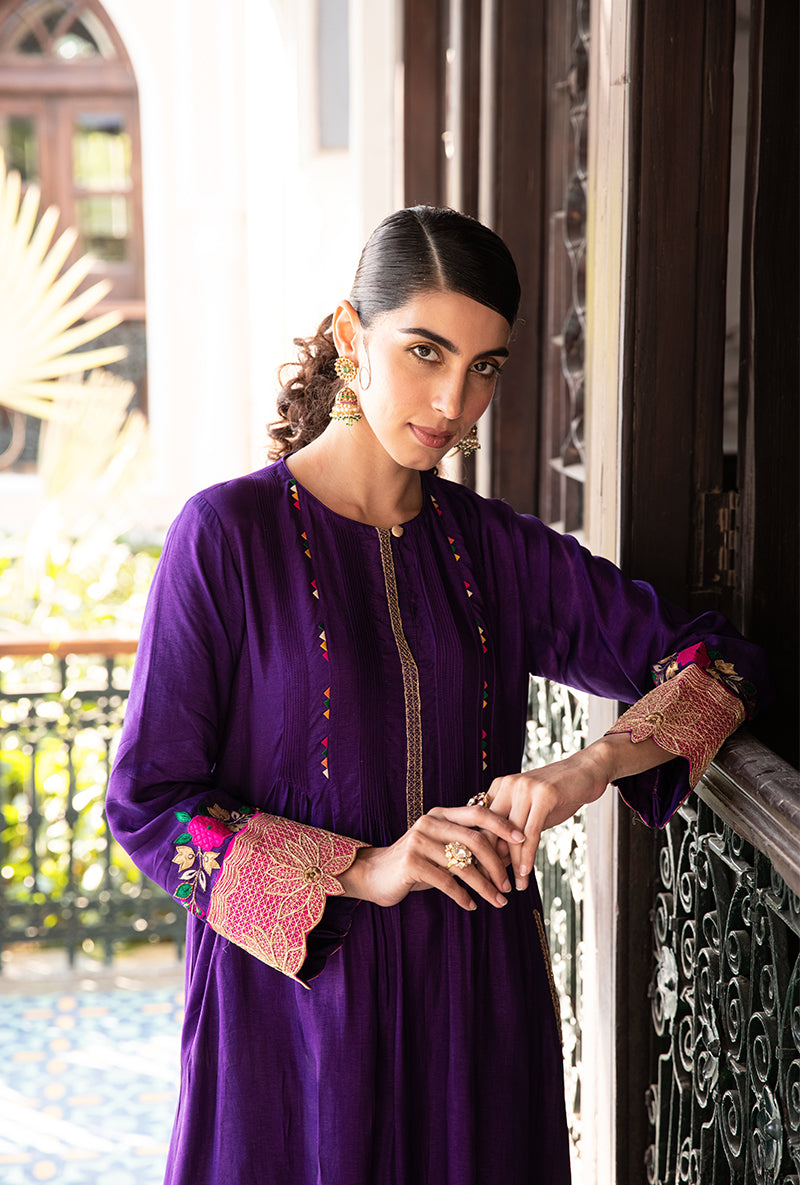 Purple Applique Lotus Sleeves Sunehri Kurta Set