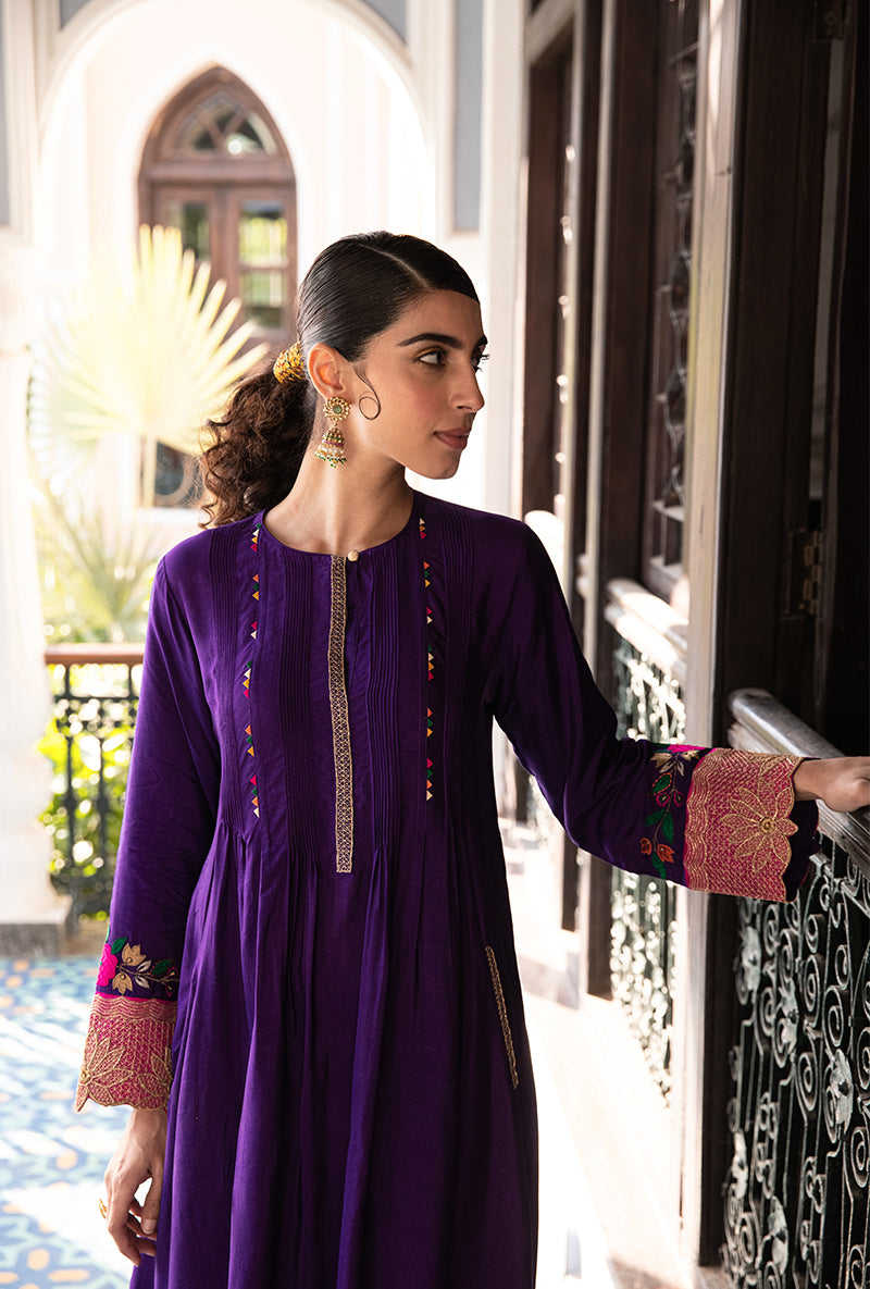 Purple Applique Lotus Sleeves Sunehri Kurta Set