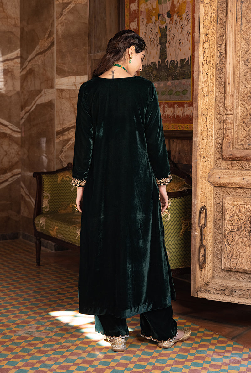 Green V Neck And Pocket Velvet Aarzoo Kurta Set