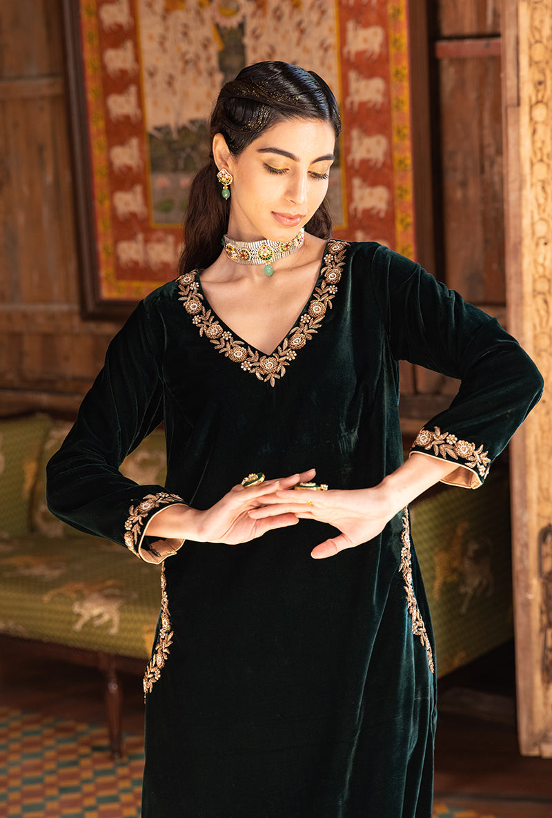 Green V Neck And Pocket Velvet Aarzoo Kurta Set