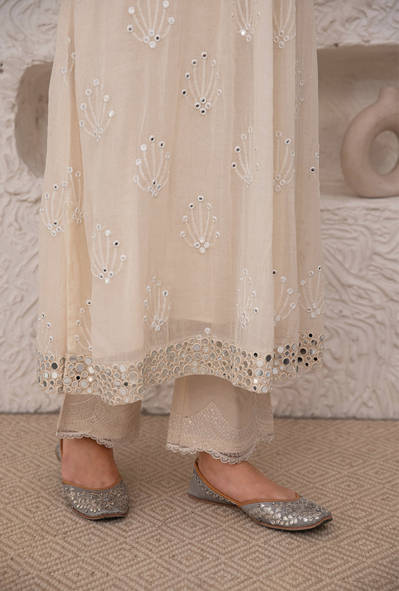 Ivory Mirror And Resham Work Kurta Set