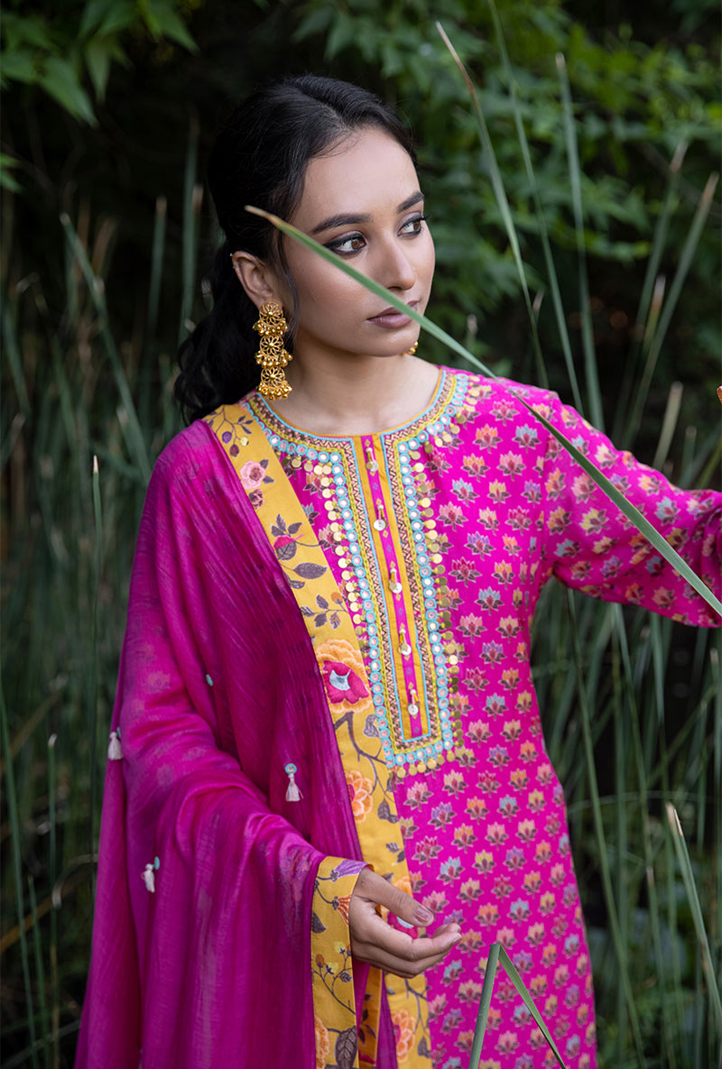 Pink Classic Neckline Amaaya Kurta Set