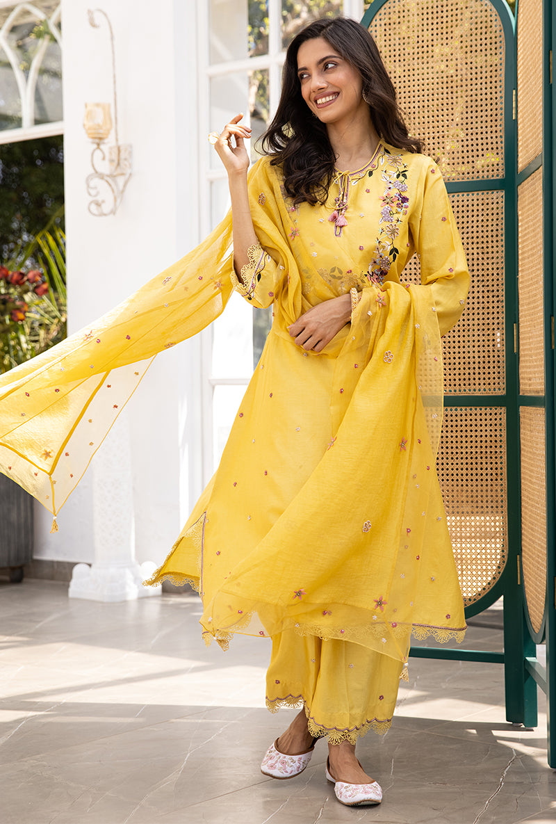 Yellow French Knot Handkerchief Suhaani Kurta Set