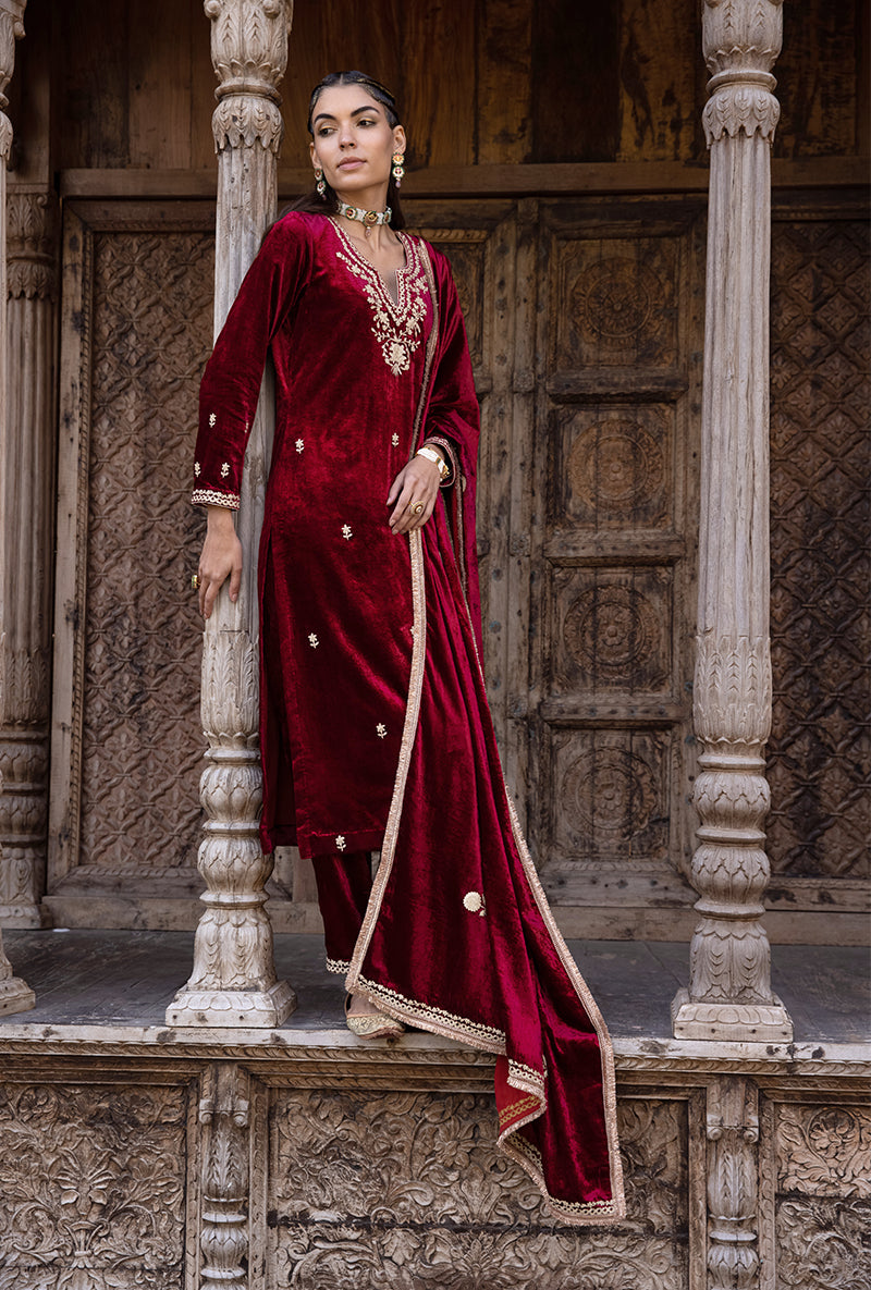 Maroon Velvet Heavy Neck Falak Kurta Set