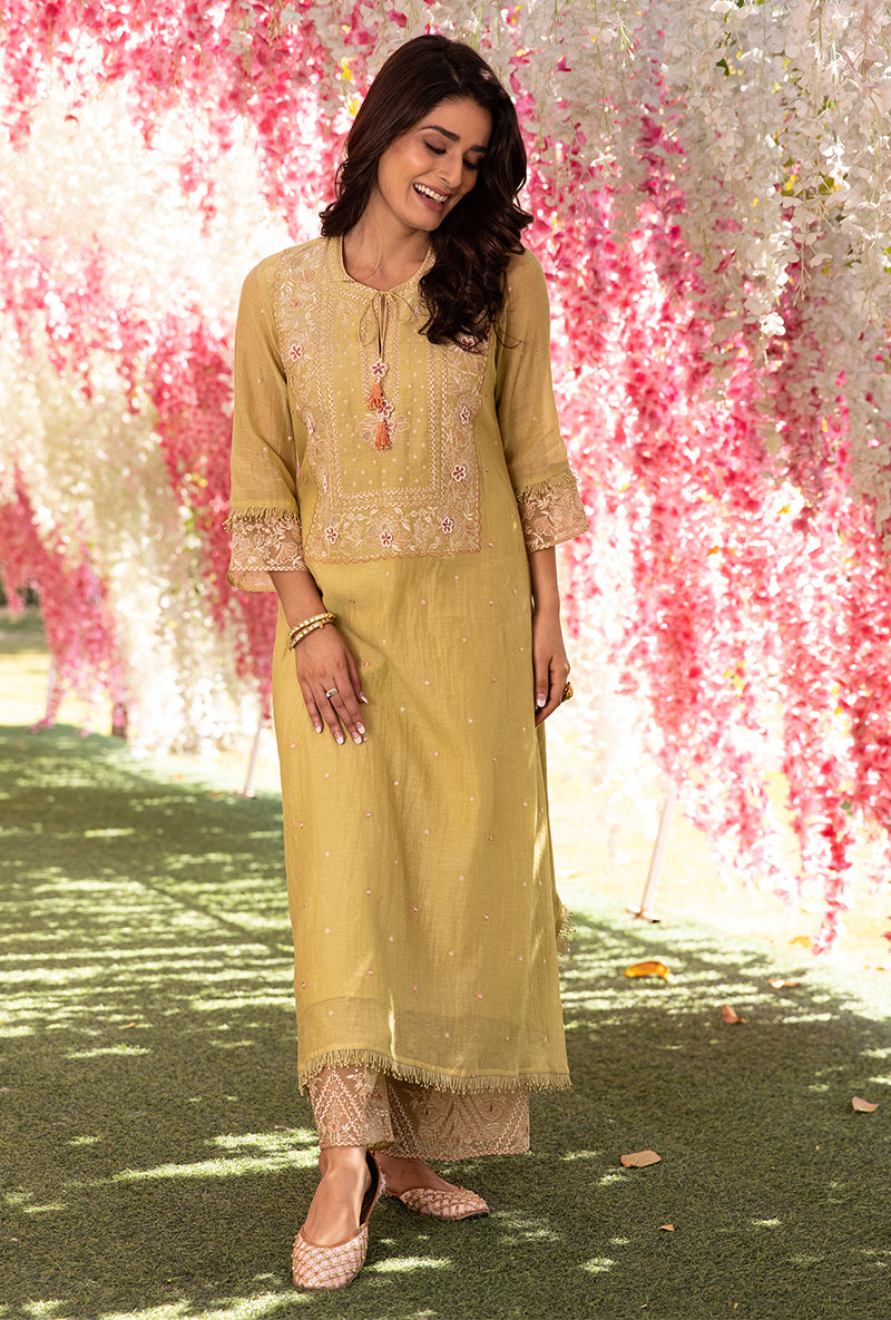 Mint Green Thread Jaal Square Neck Aafreen Kurta Set