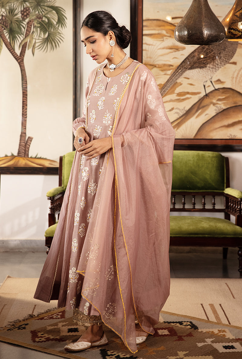 Onion Pink Thread Work With Sequins And Pearl Kurta Set
