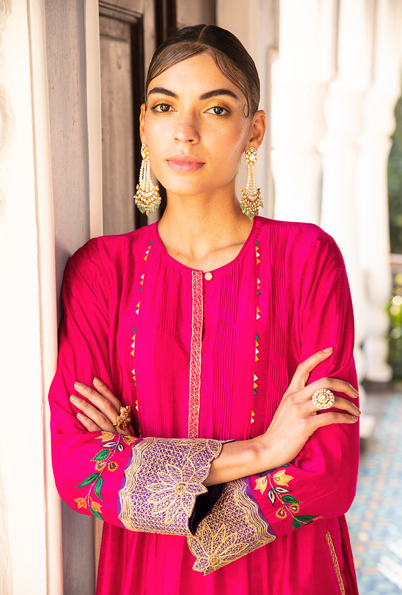 Pink Applique Lotus Sleeves Sunehri Kurta Set