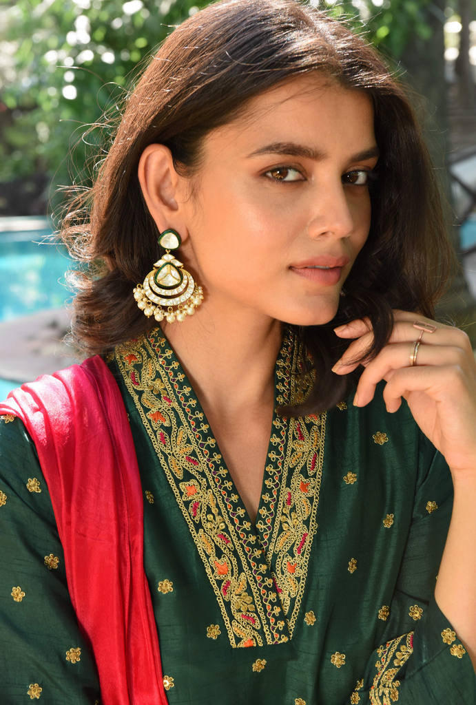Green Resham V Neck Kurta Set