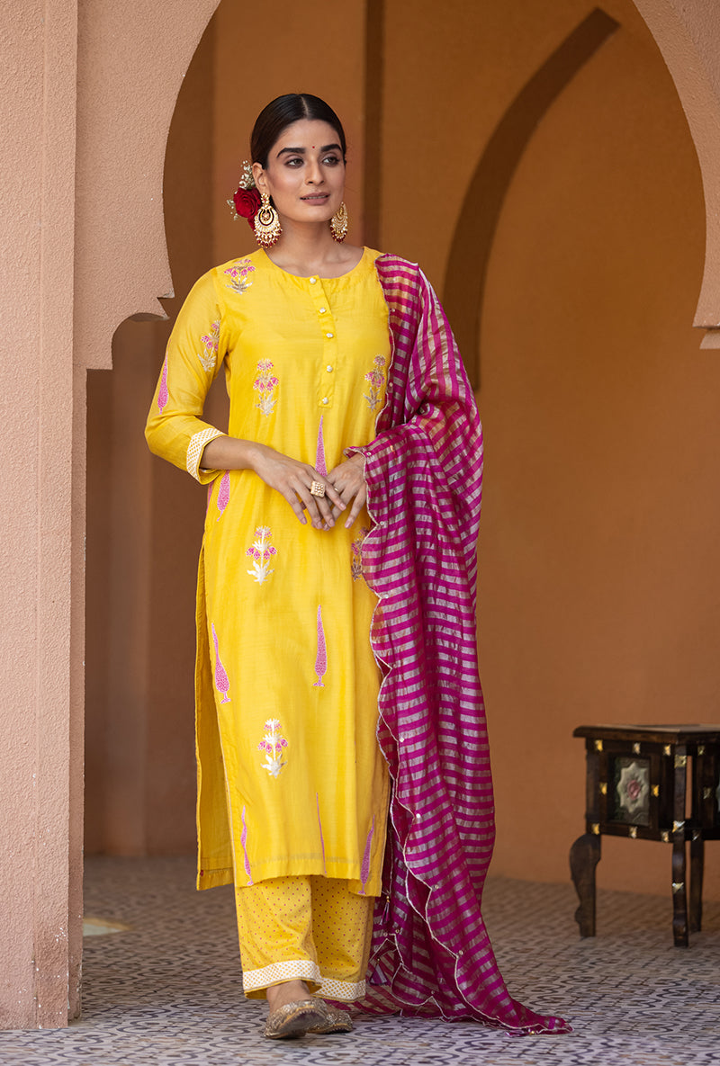 Yellow Straight Nayaab Kurta Set