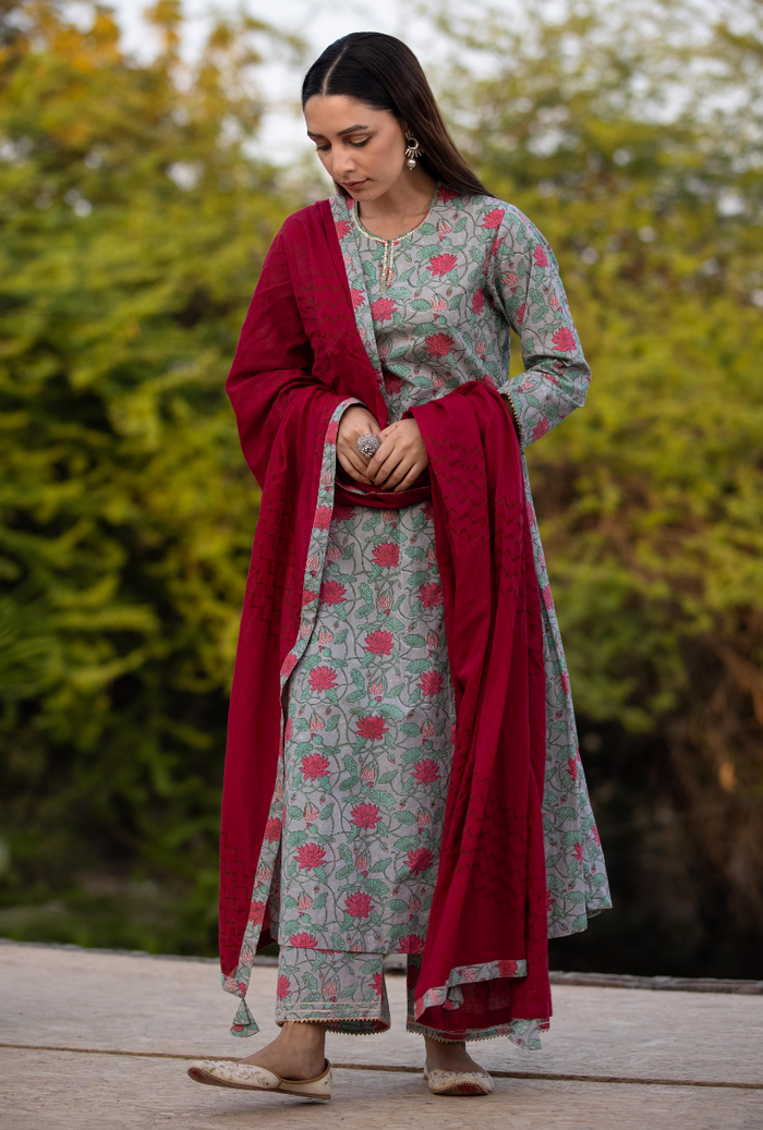 पंखुरी | PANKHURI