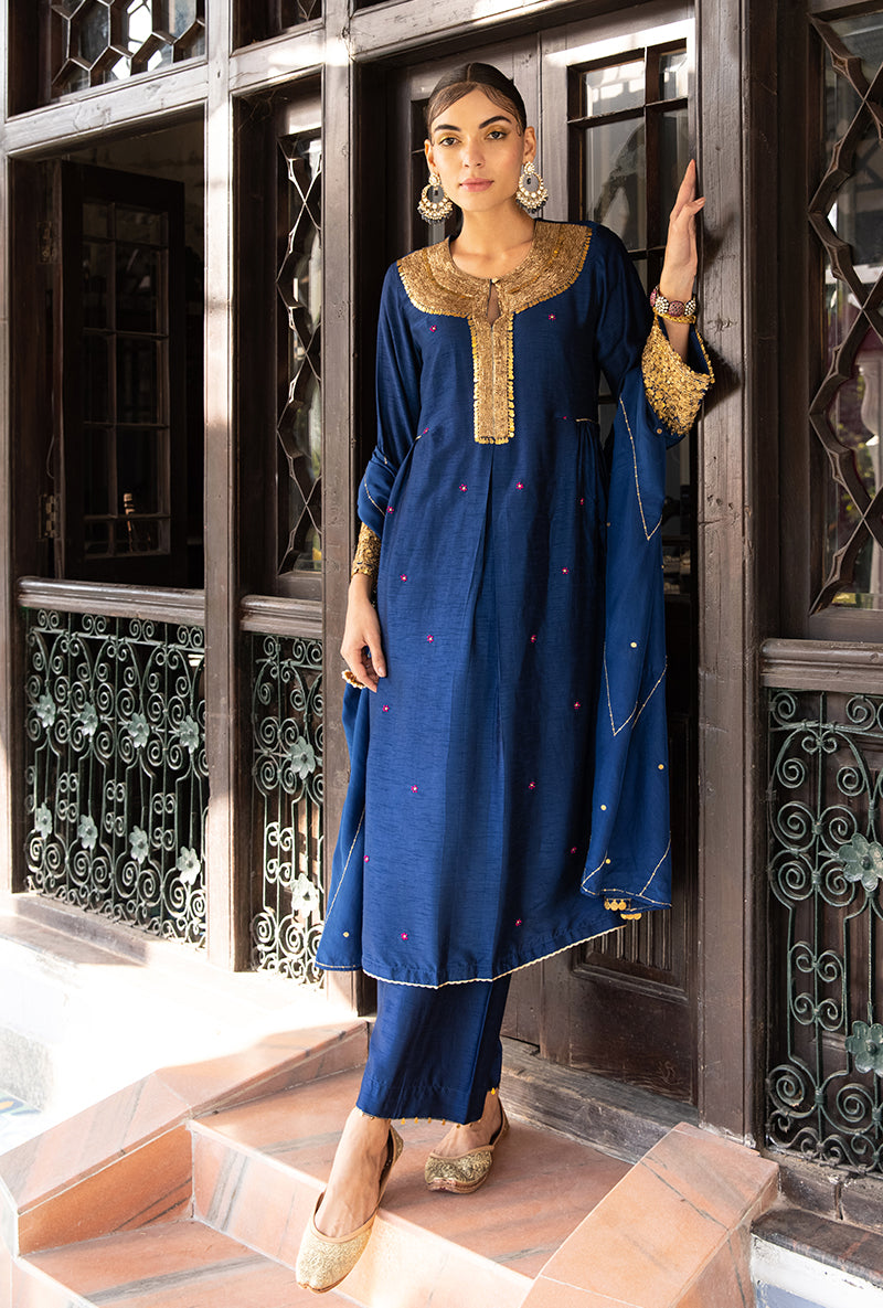 Blue Heavy Pitta Neck & Marodi Sleeves Sunehri Kurta Set