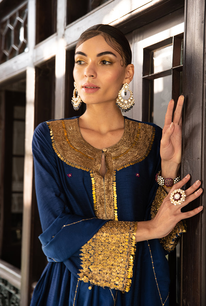 Blue Heavy Pitta Neck & Marodi Sleeves Sunehri Kurta Set