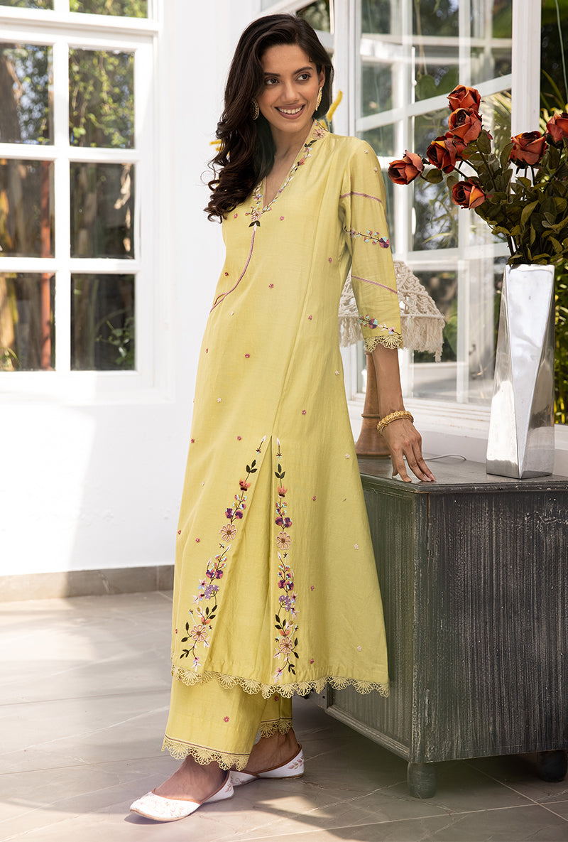 Green French Knot Pocket Style Suhaani Kurta Set