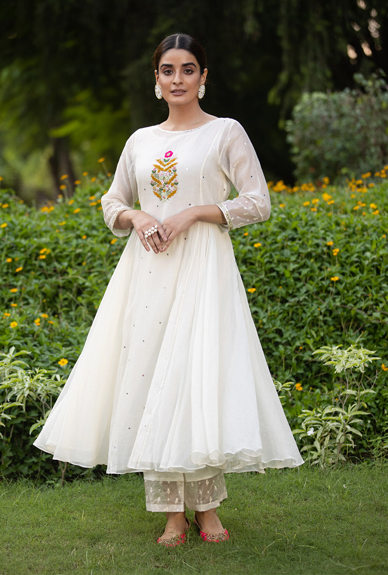 Ivory Motif Leheriya Kurta Set