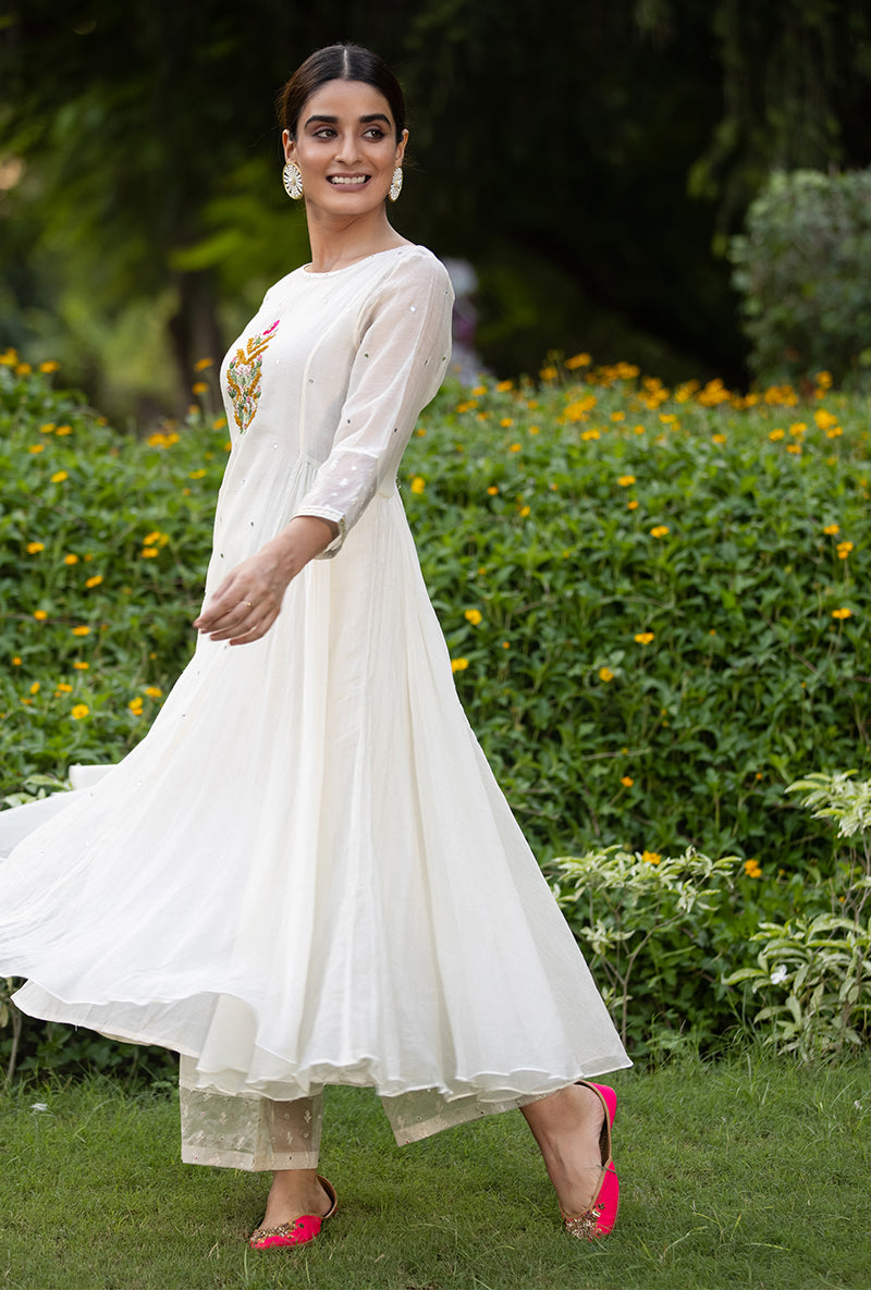 Ivory Motif Leheriya Kurta Set