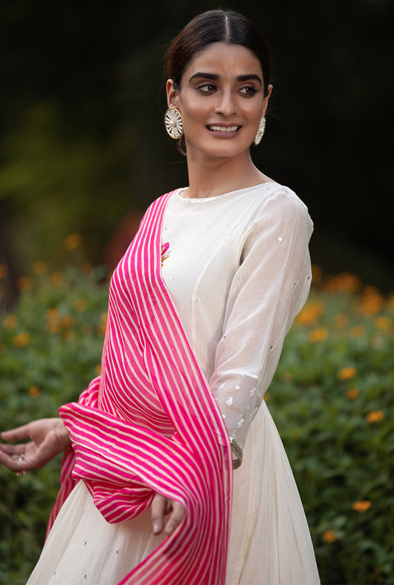 Ivory Motif Leheriya Kurta Set