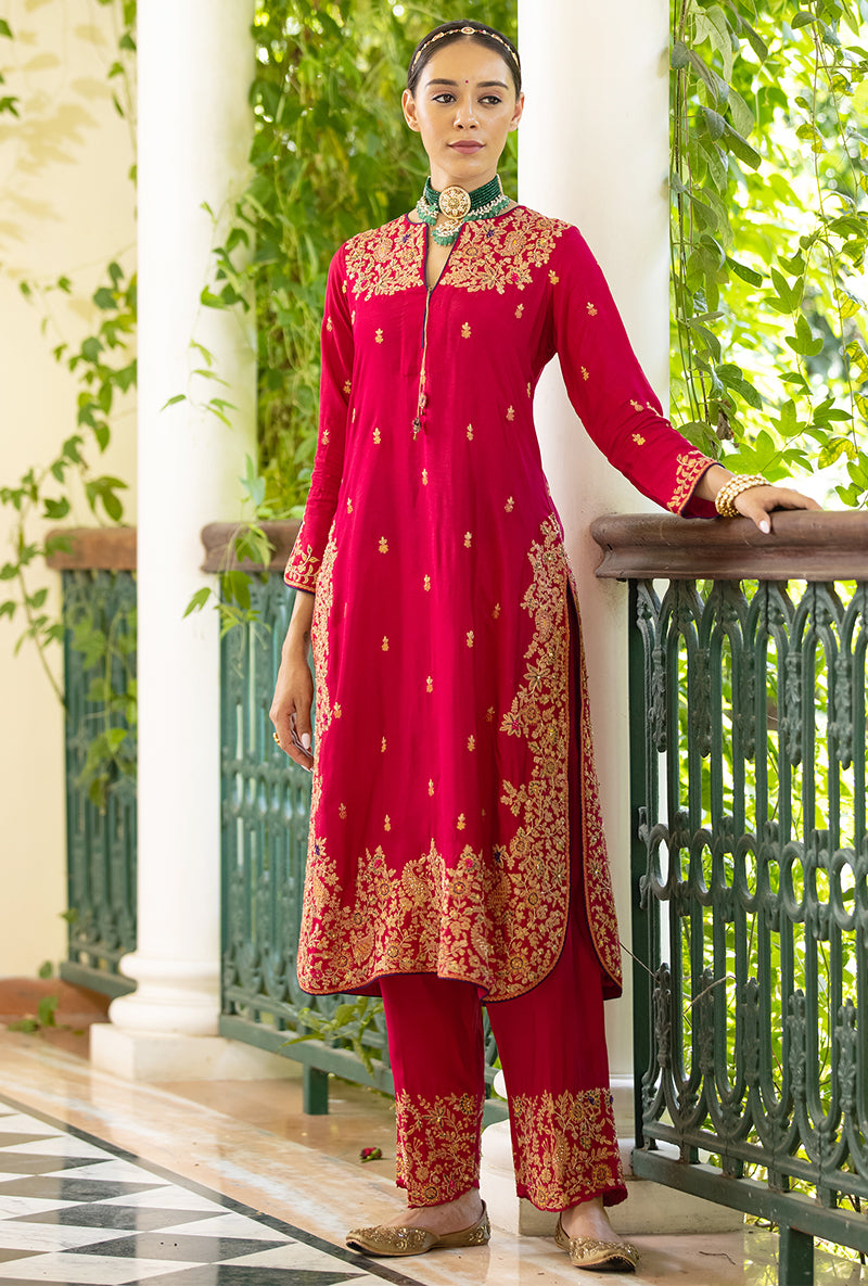 Pink Kairi Buta Jaal Long Zeenat Kurta Set