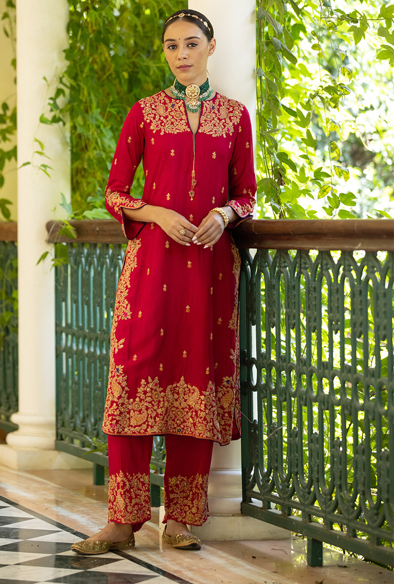 Pink Kairi Buta Jaal Long Zeenat Kurta Set