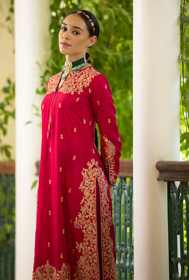 Pink Kairi Buta Jaal Long Zeenat Kurta Set