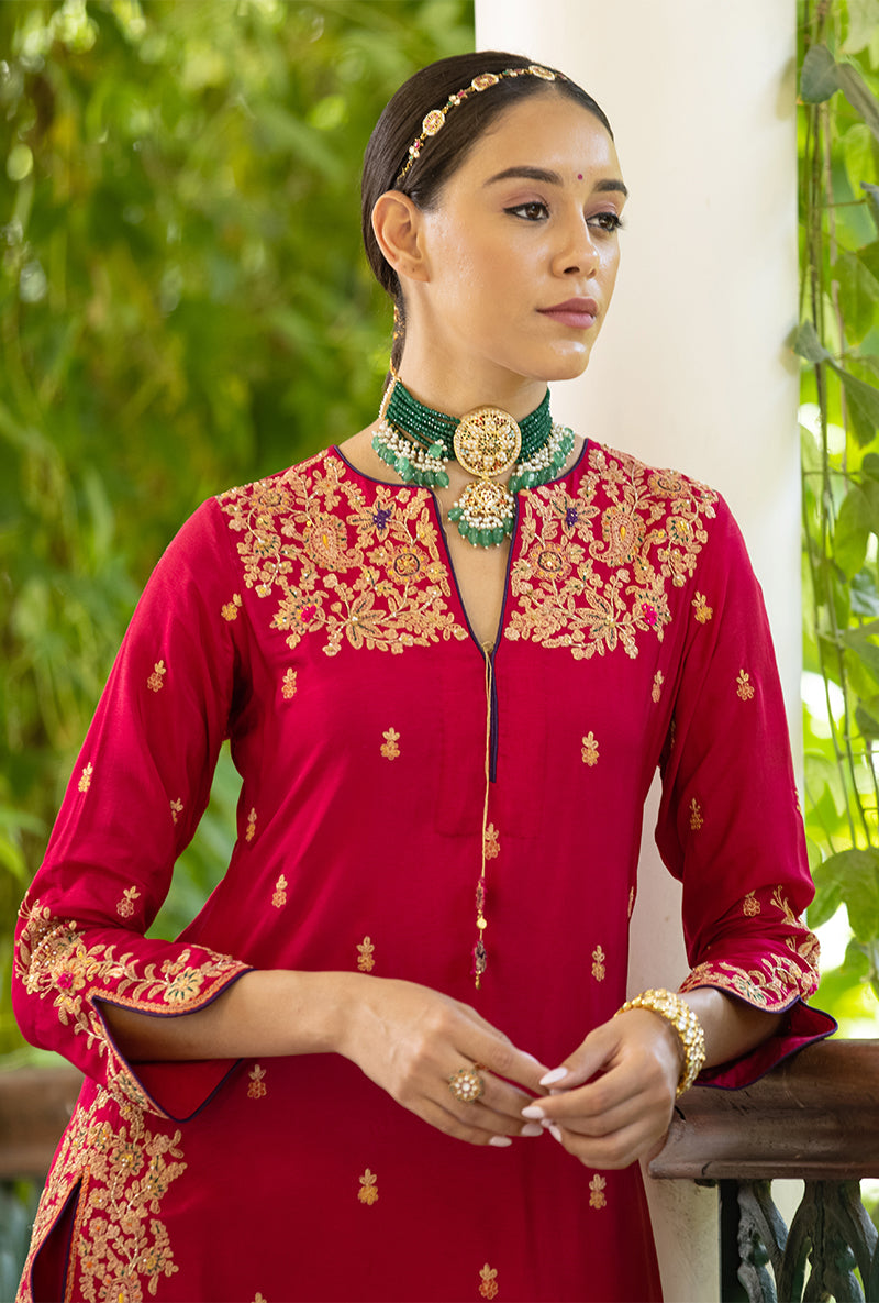 Pink Kairi Buta Jaal Long Zeenat Kurta Set