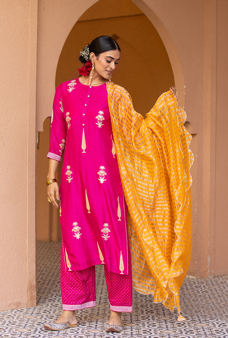Rani Pink Straight Nayaab Kurta Set