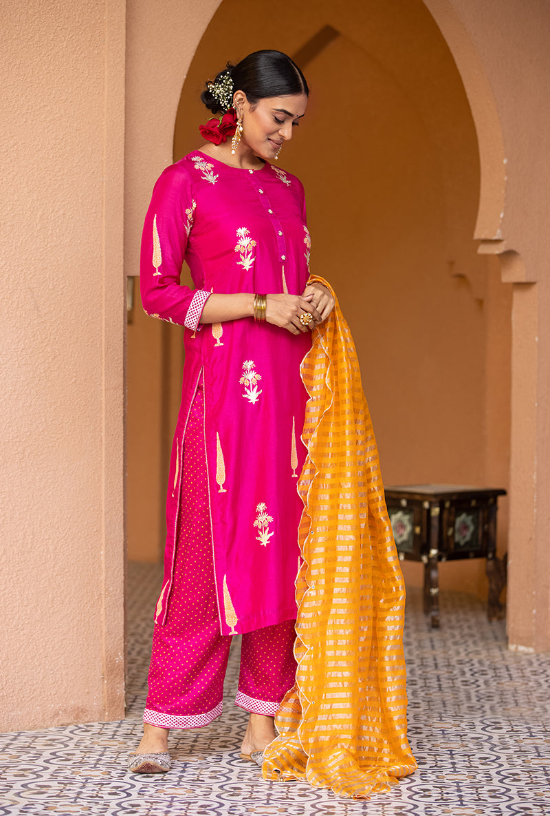 Rani Pink Straight Nayaab Kurta Set