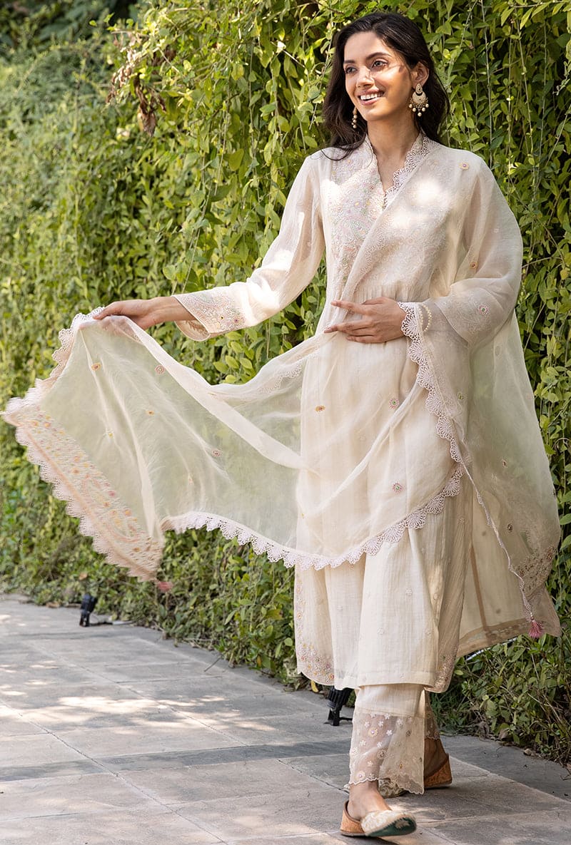 Ivory Dori Paisley Aafreen Kurta Set