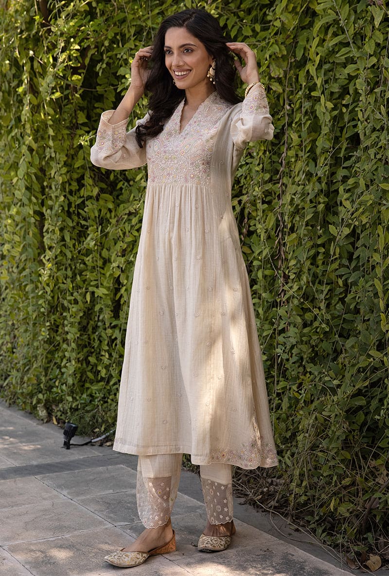 Ivory Dori Paisley Aafreen Kurta Set