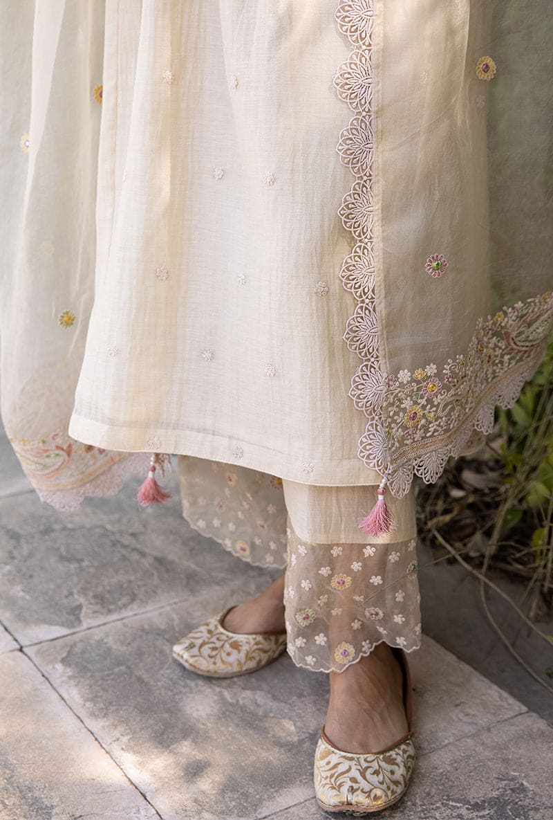 Ivory Dori Paisley Aafreen Kurta Set
