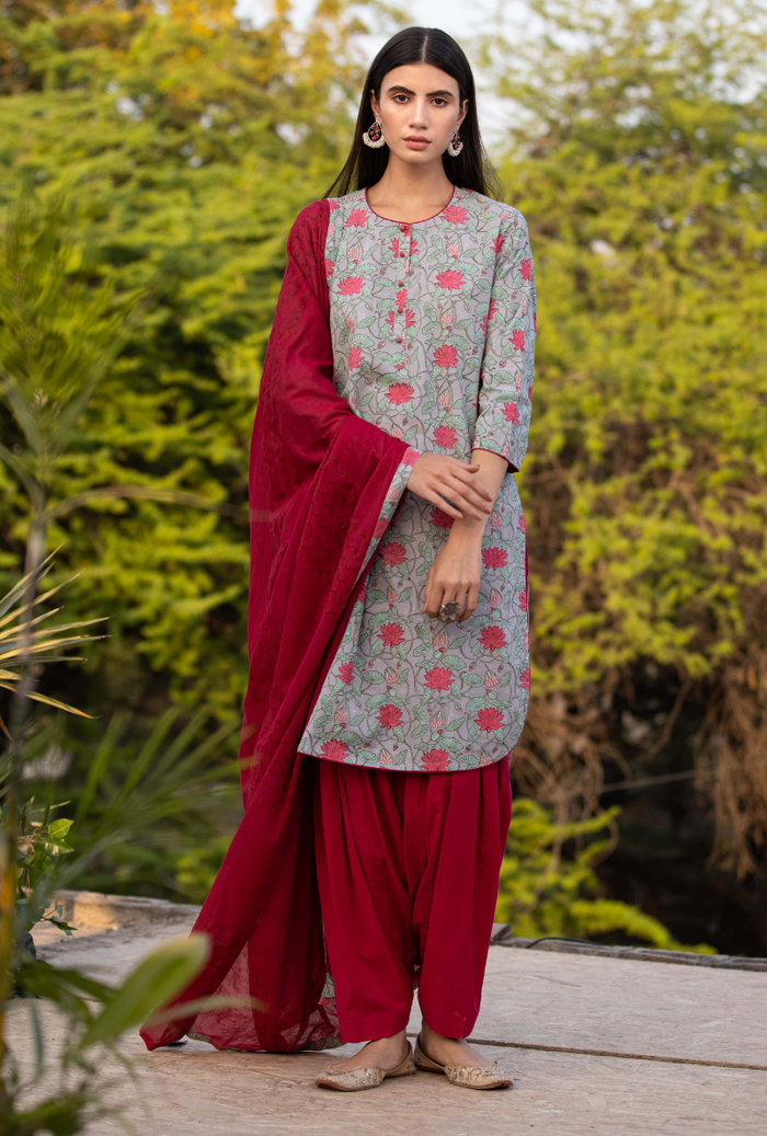 पंखुरी | PANKHURI