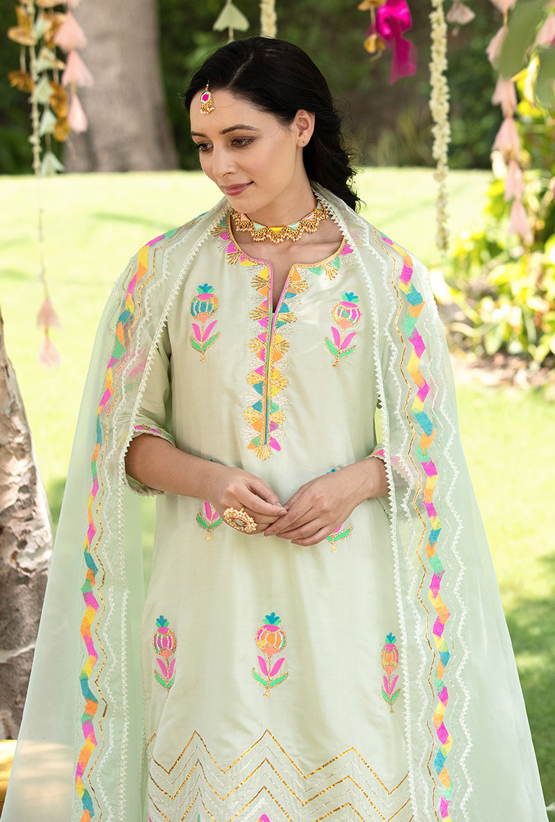 Aqua Mughal Pariza Kurta Set